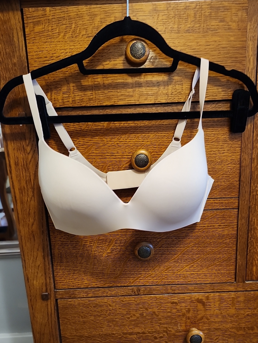Uniqlo Nude Seamless T-Shirt Bra - Light Support